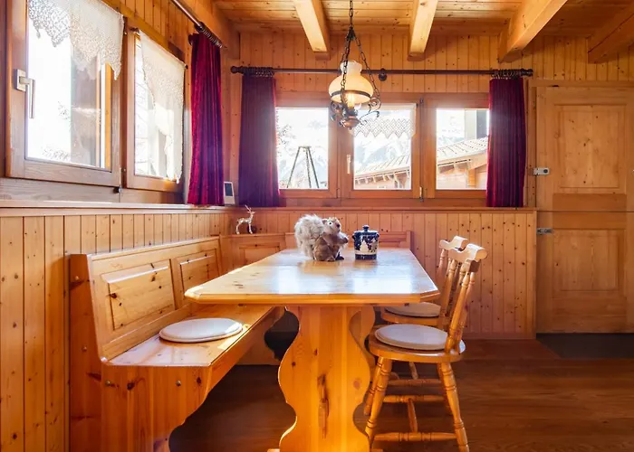 Kira Mit Hotpot Alpesi faház *