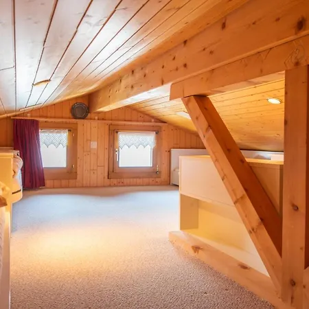 Kira Mit Hotpot Bellwald